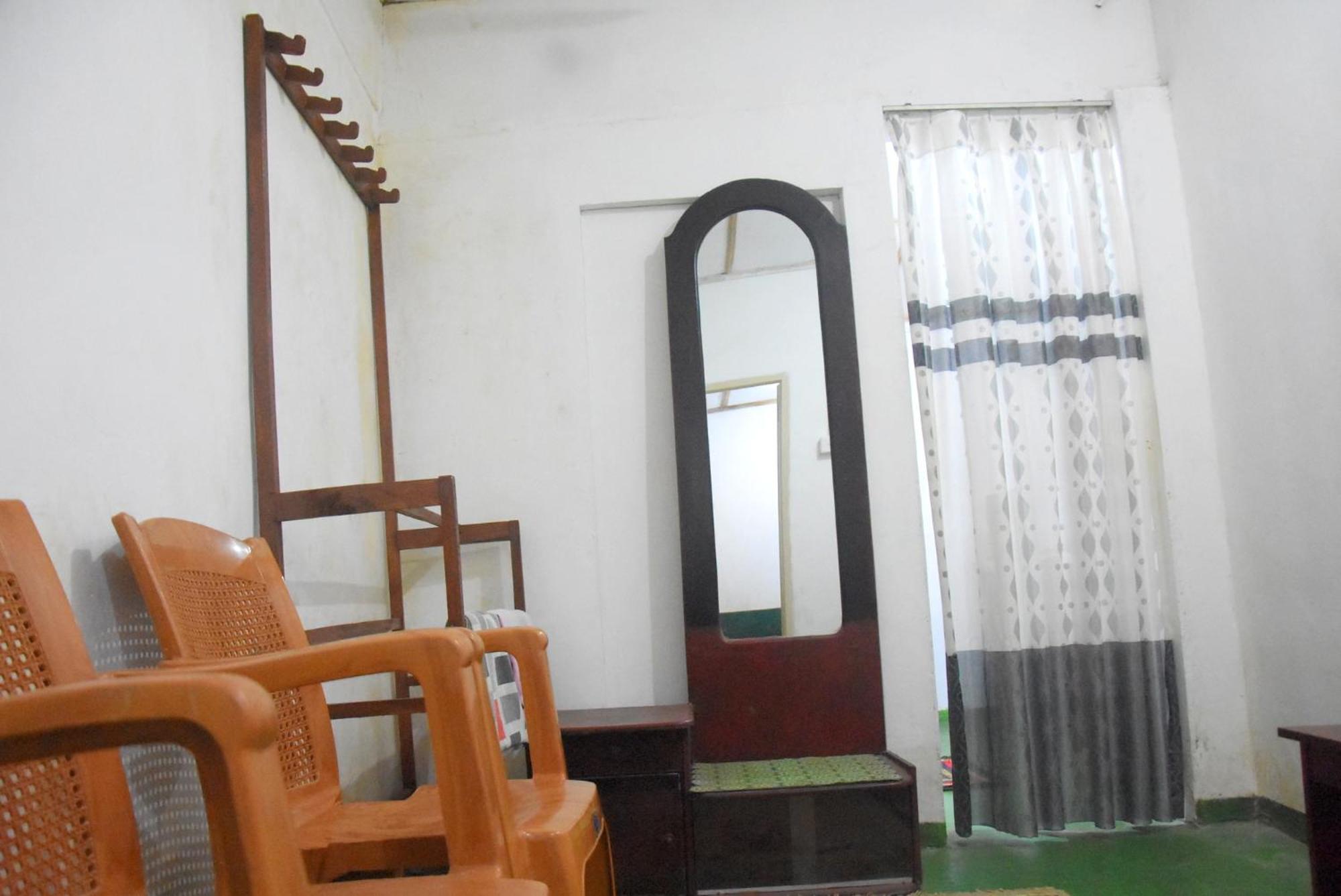 Meera Homestay & Guest House Анурадхапура Екстериор снимка