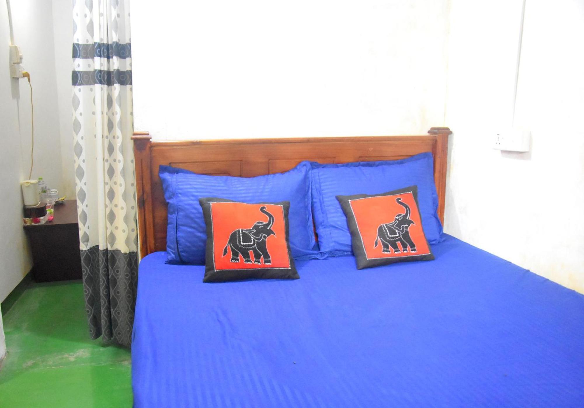 Meera Homestay & Guest House Анурадхапура Екстериор снимка