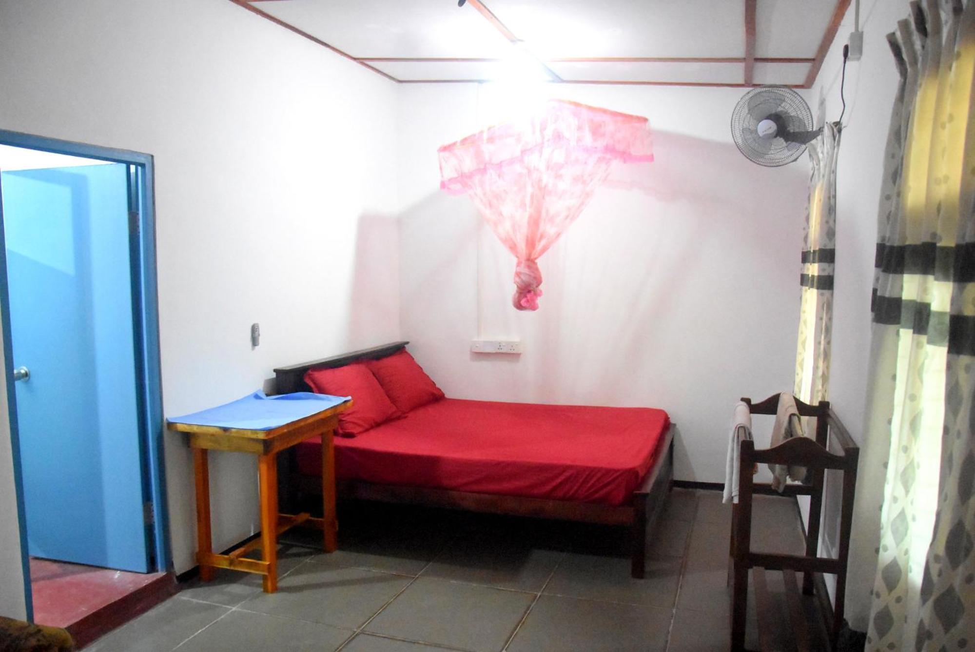 Meera Homestay & Guest House Анурадхапура Екстериор снимка