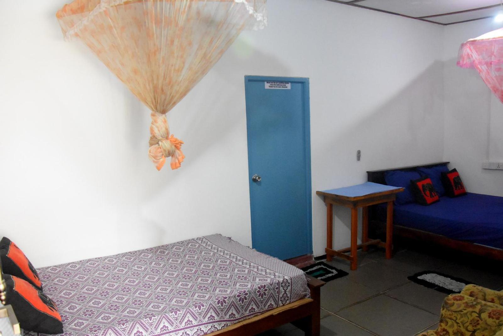 Meera Homestay & Guest House Анурадхапура Екстериор снимка