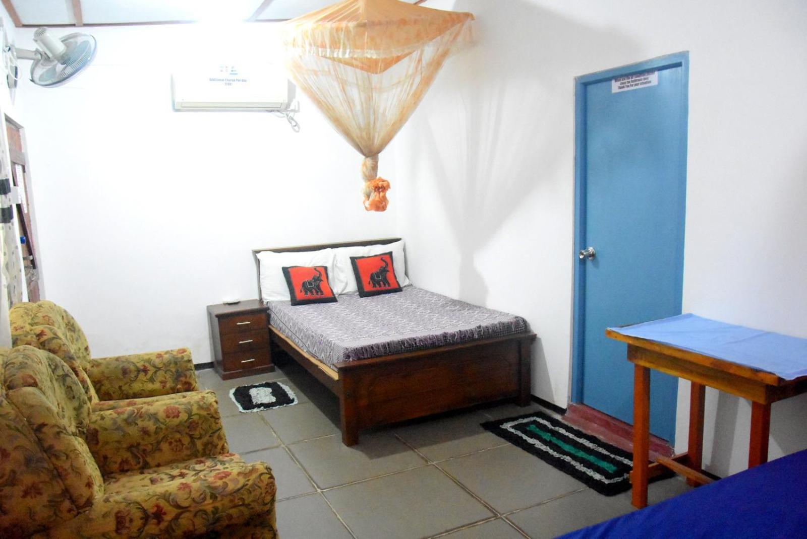 Meera Homestay & Guest House Анурадхапура Екстериор снимка