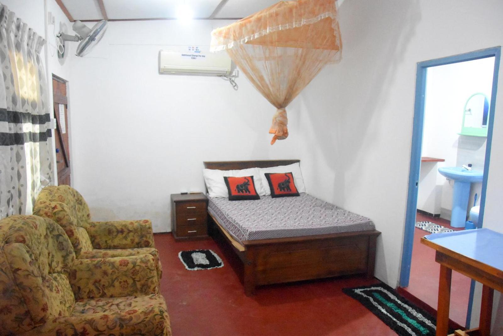 Meera Homestay & Guest House Анурадхапура Екстериор снимка
