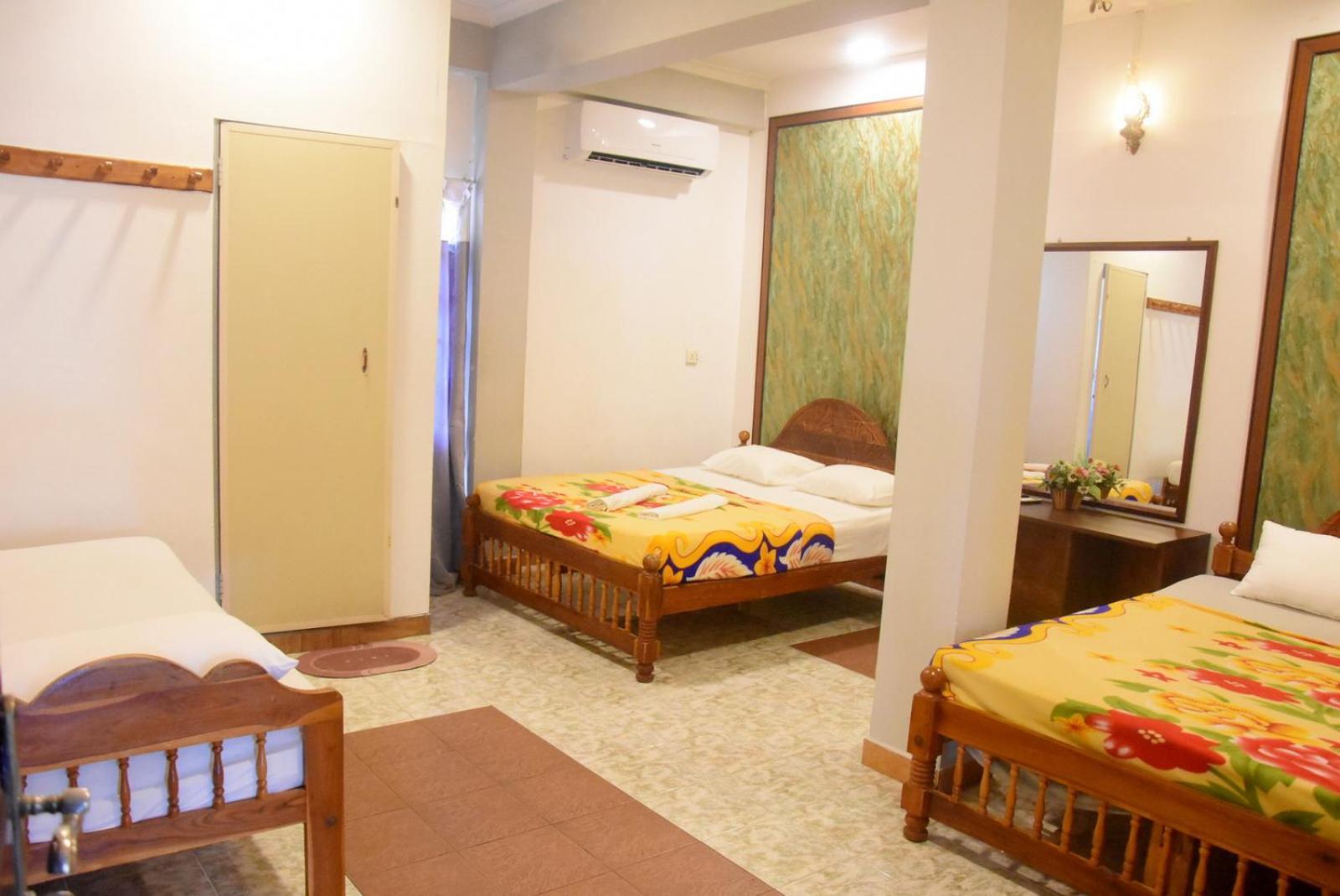 Meera Homestay & Guest House Анурадхапура Екстериор снимка