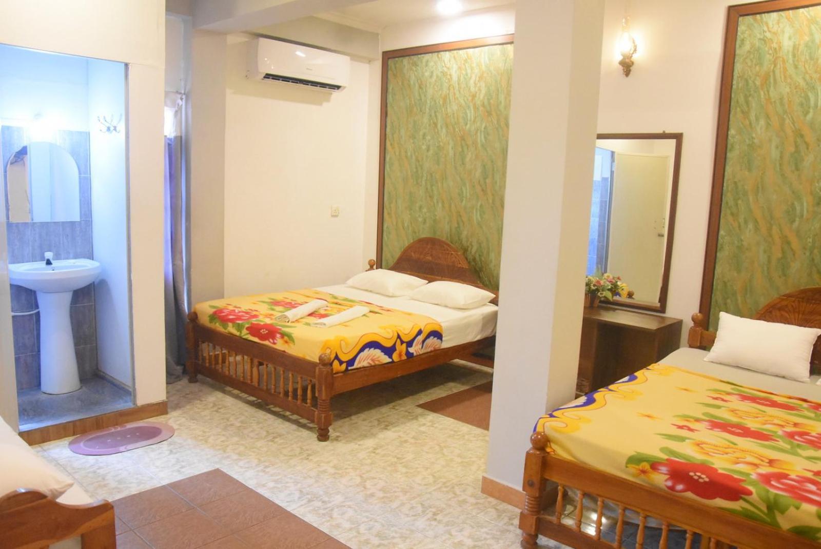 Meera Homestay & Guest House Анурадхапура Екстериор снимка