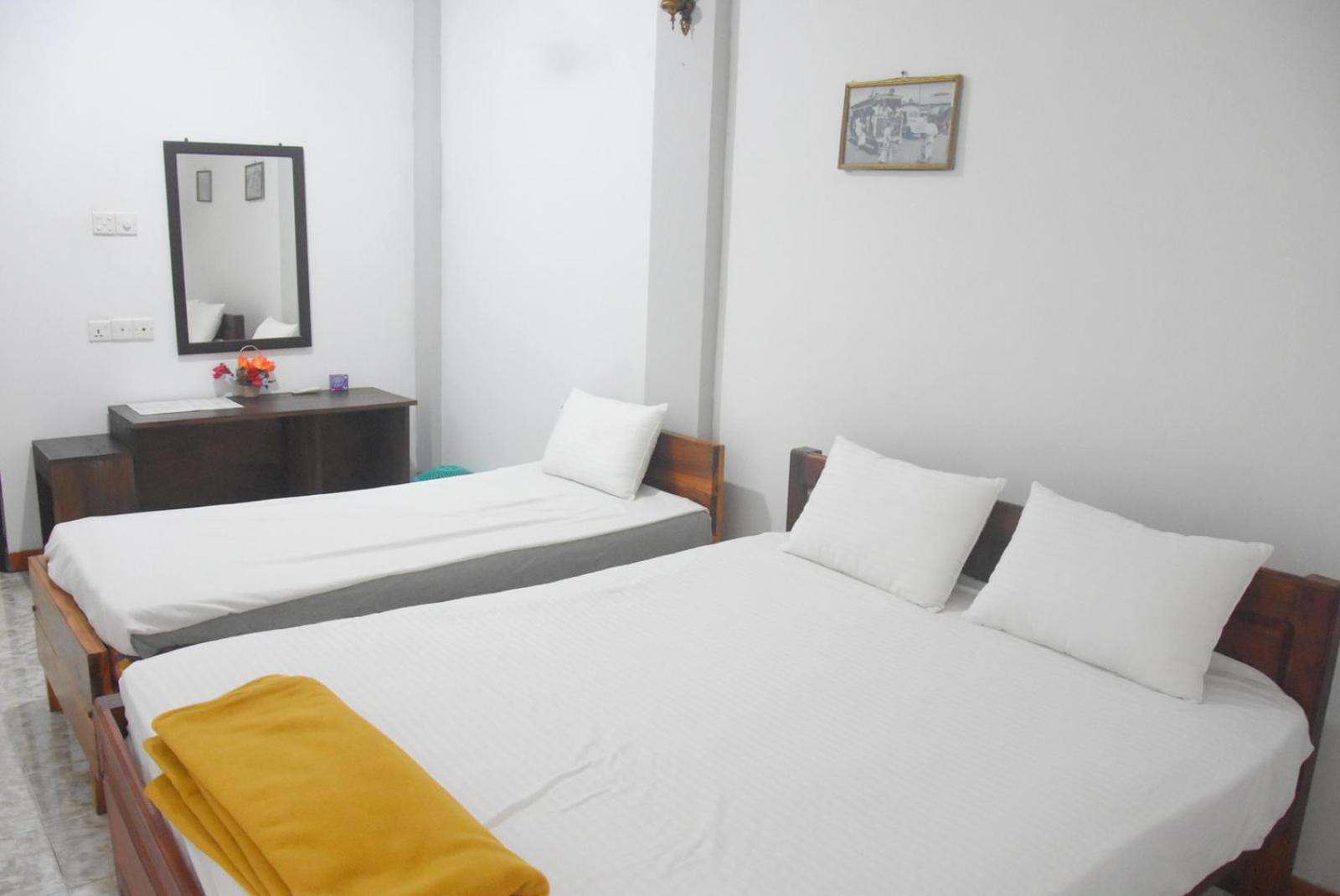 Meera Homestay & Guest House Анурадхапура Екстериор снимка